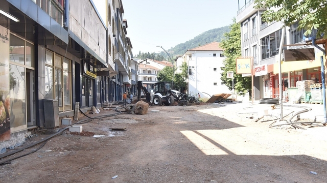 Başiskele Cumhuriyet Caddesi yeni yüzüne kavuşuyor
