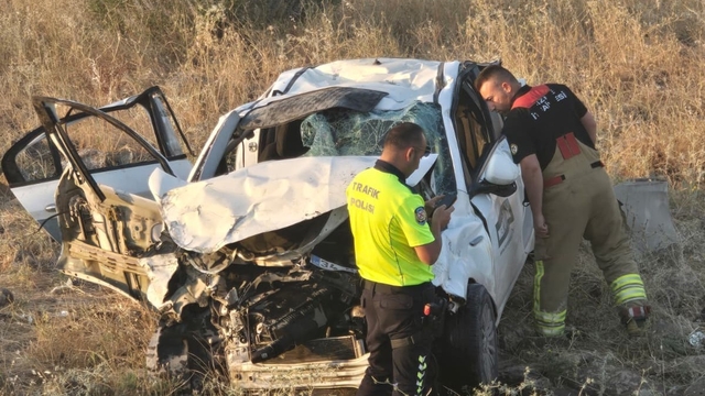 Şırnak'ta otomobil şarampole devrildi: 1 ölü, 2 yaralı