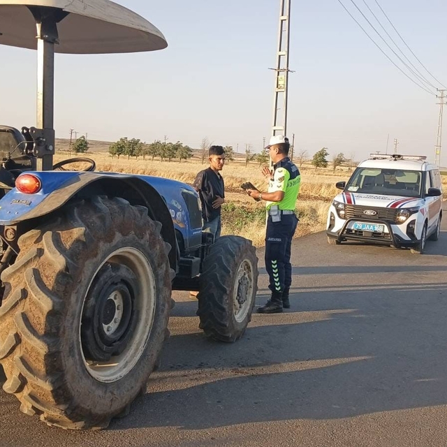 Kilis'te traktör ve tarım araçlarına trafik denetimi