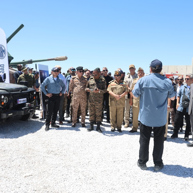 24 ülkenin askeri yetkilileri canlı izledi: TOLGA, kamikaze İHA ve dron sal...