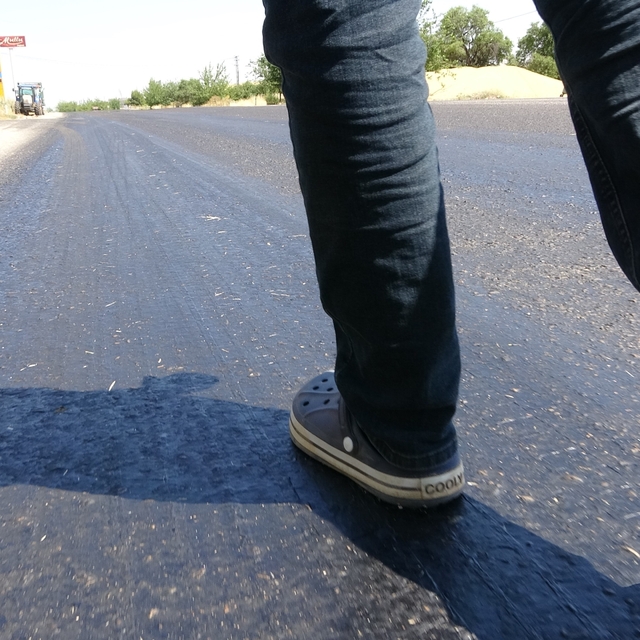 Adıyaman'da sıcak hava asfaltı eritti