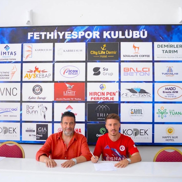 Fethiyespor iki oyuncuya imza attırdı