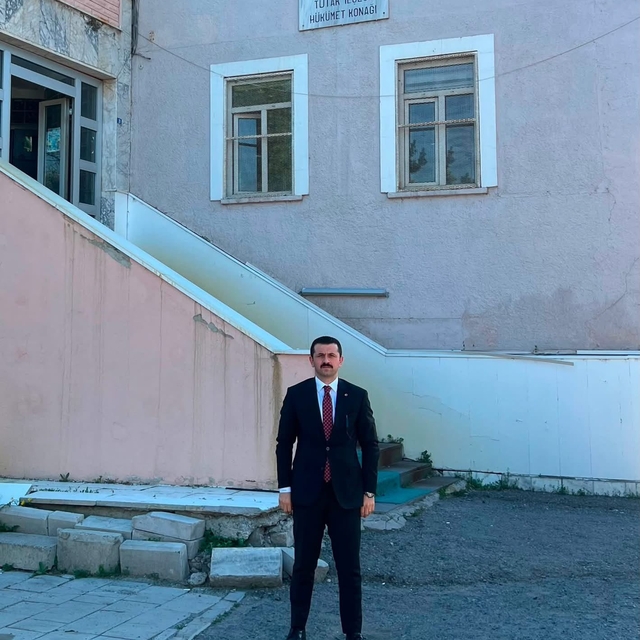 Yarım asırlık Tutak Hükümet Konağına duygusal veda