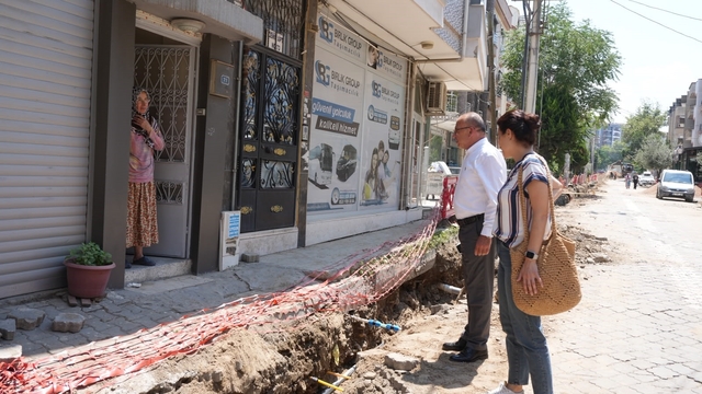 Turgutlu'da altyapı seferberliği sürüyor
