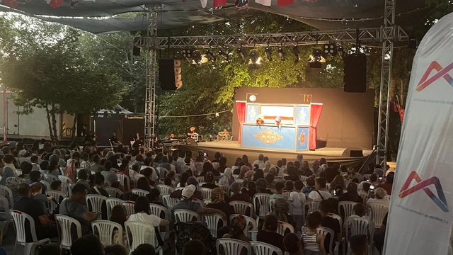 Mersin Şehir Tiyatrosu 13 ilçede 4 binin üzerinde seyirciyle buluştu