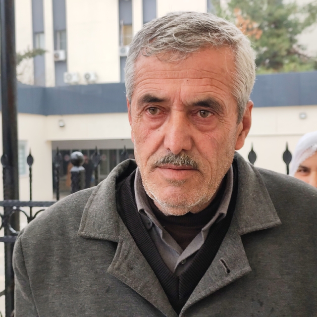 2 yıl önce oğlu miras için aracına bombalı tuzak kurmuştu; kalp krizinden ö...