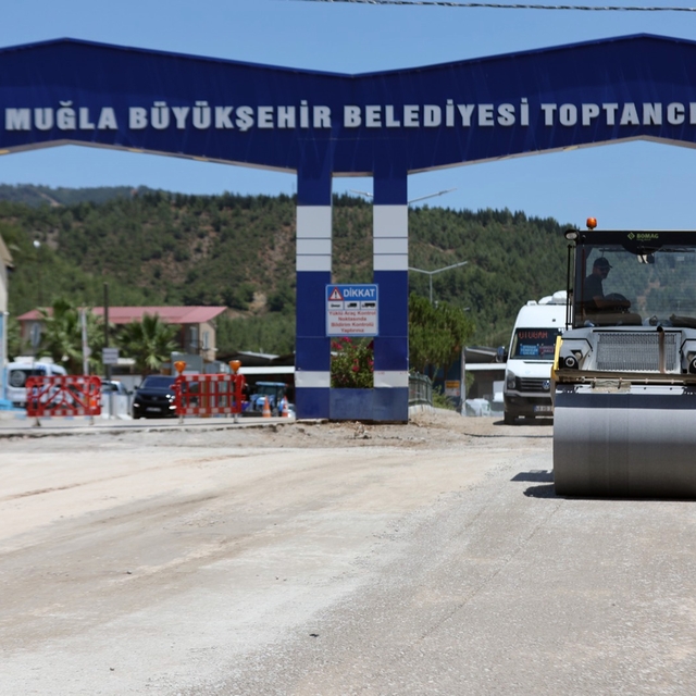 Fethiye toptancı hal bölgesinde yollar yenileniyor