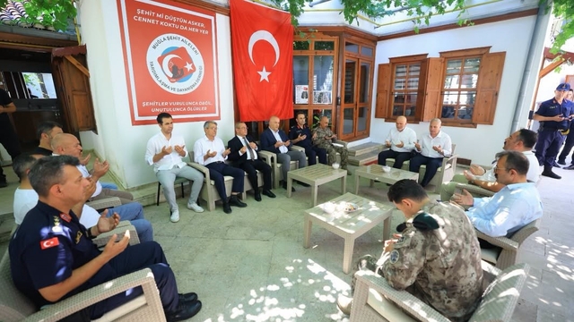 Muğla'da şehit yakınları ve gaziler aşure etkinliğinde bir araya geldi