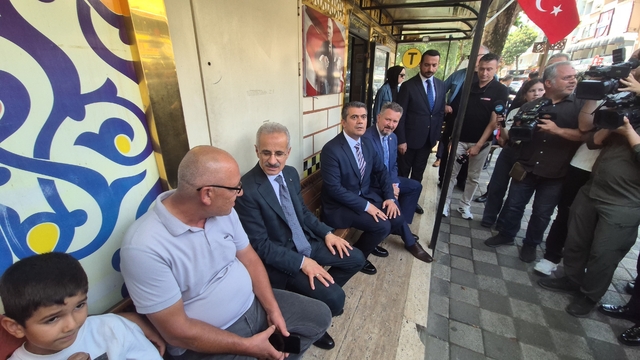 Ulaştırma ve Altyapı Bakanı Uraloğlu Tekirdağ'da koordinasyon toplantısına katıldı