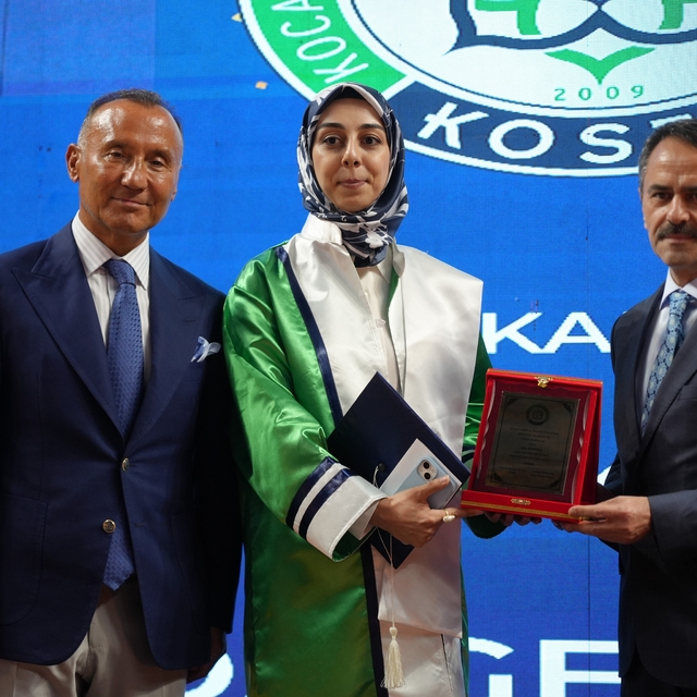 Kocaeli'deki tek Psikoloji Bölümü ilk mezunlarını verdi: Üçüncü lisansında...