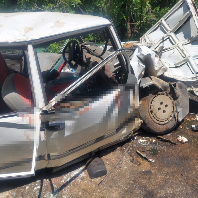 Tunceli'de kamyonetle otomobil çarpıştı: 1 ölü, 5 yaralı