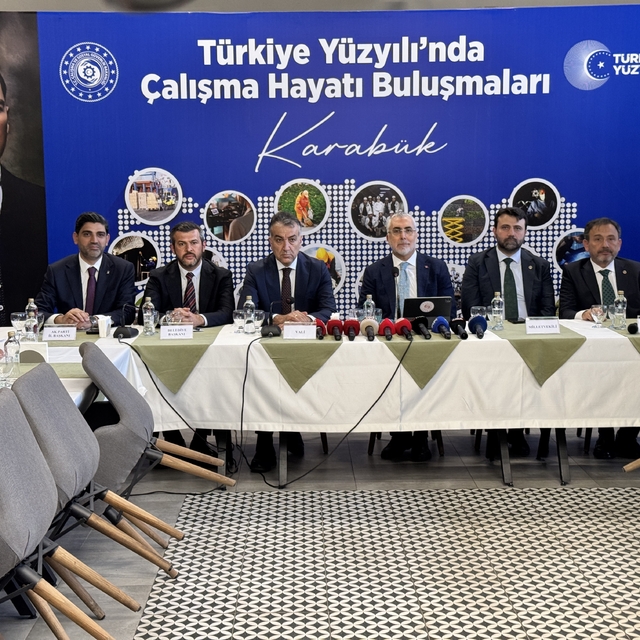 Bakan Işıkhan iş dünyasına müjdeyi Karabük'ten verdi: 51 milyar liralık des...