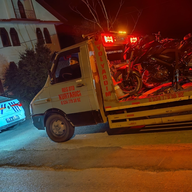Mudurnu'da kural tanımaz motosikletlilere geçit yok: 2 araç trafikten men e...