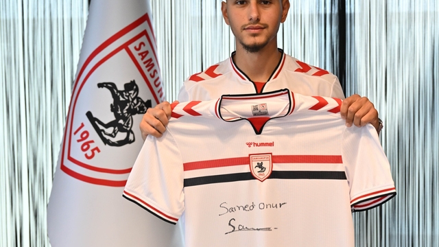 Samsunspor Samed Onur'u kadrosuna kattı