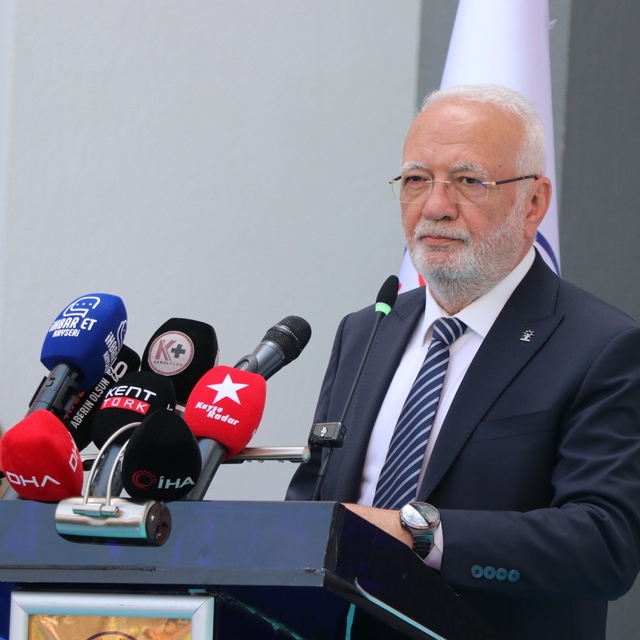 AK Parti'li Elitaş: Sanayinin ilk temellerinin ortaya çıktığı vilayetlerde...