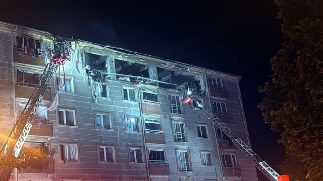 Tekirdağ'da apartman dairesinde patlama ve yangın: 2 ölü, 2 yaralı - YENİDEN