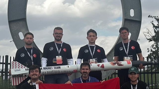 Kapsül Azak Rocket Team ABD'de dünya birincisi oldu
