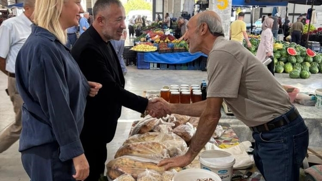Başkan Yıldırım, Gölpazarı'nda vatandaşlar ile buluştu