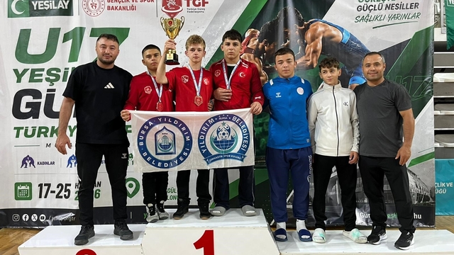 Güreşte Yıldırım Fırtınası