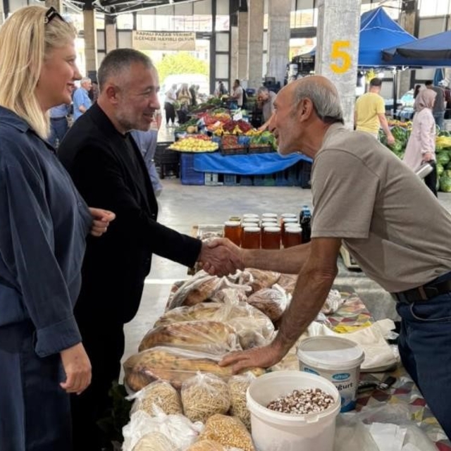 Başkan Yıldırım, Gölpazarı'nda vatandaşlar ile buluştu
