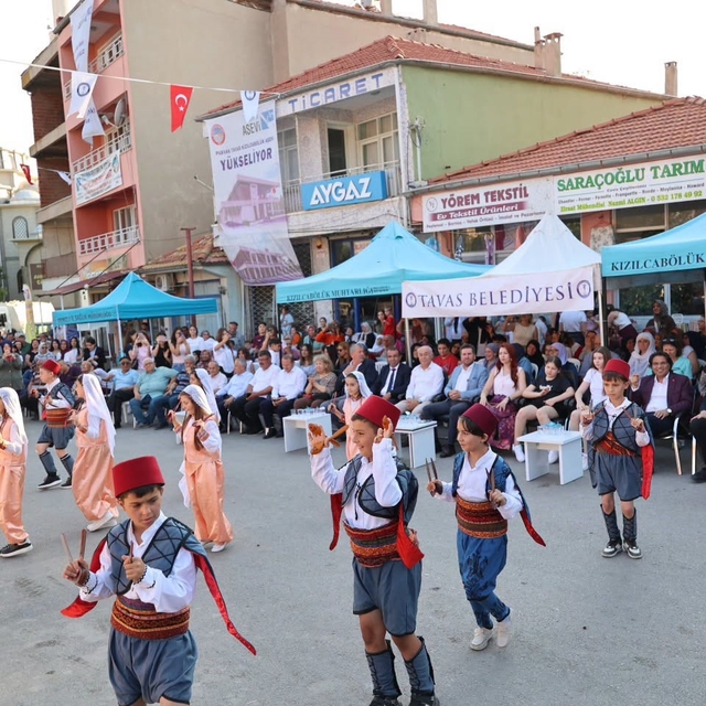 30. Kızılcabölük Kültür, Sanat, Tekstil ve Moda Festivali coşkuyla başladı