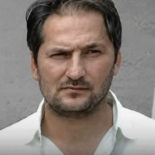 Başına demir parçası düşen inşaat işçisi hayatını haybetti