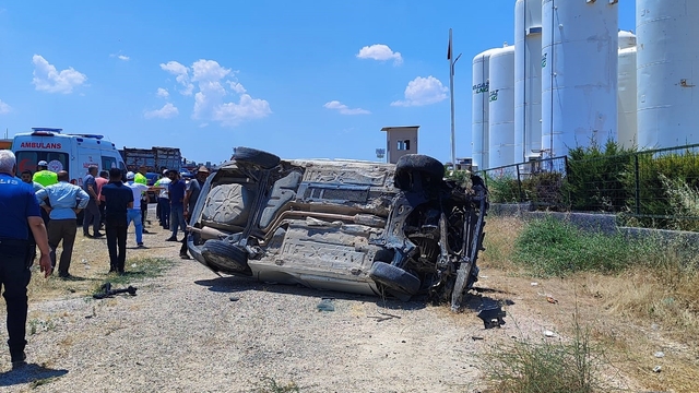 Gaziantep'te otomobil takla attı: 9 yaralı