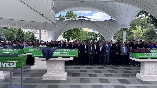 Mehmet Arar'ın babası toprağa verildi