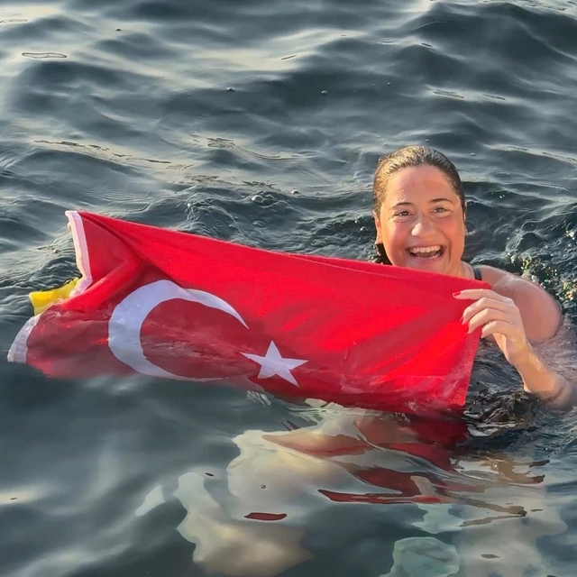 Aysu Türkoğlu, Tsugaru Kanalı'nı geçti