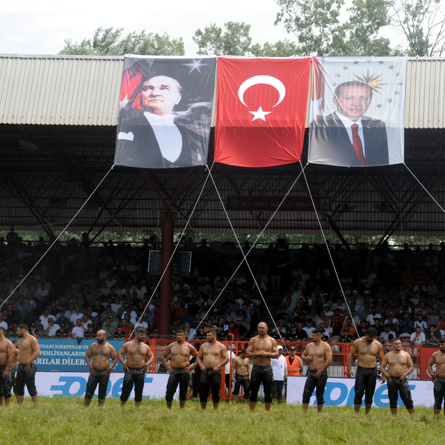 665'inci Kırkpınar Yağlı Güreşleri'nde son 16'ya kalan başpehlivanlar belli...