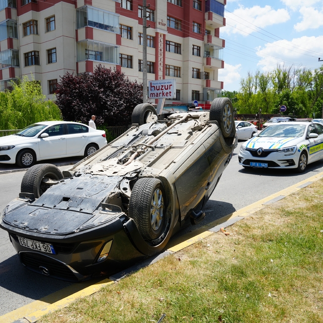 Kastamonu'da otomobil takla attı: 1 yaralı