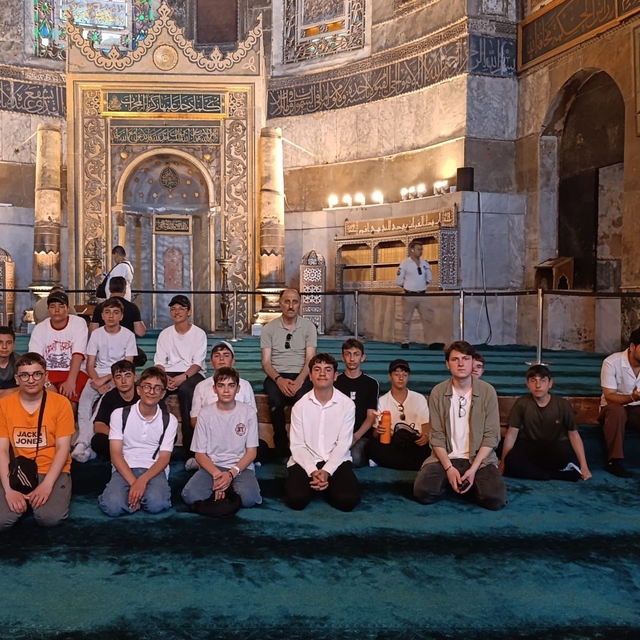 Şehitler Ortaokulu öğrencileri 4 günlük tarih ve kültür gezisini tamamladı