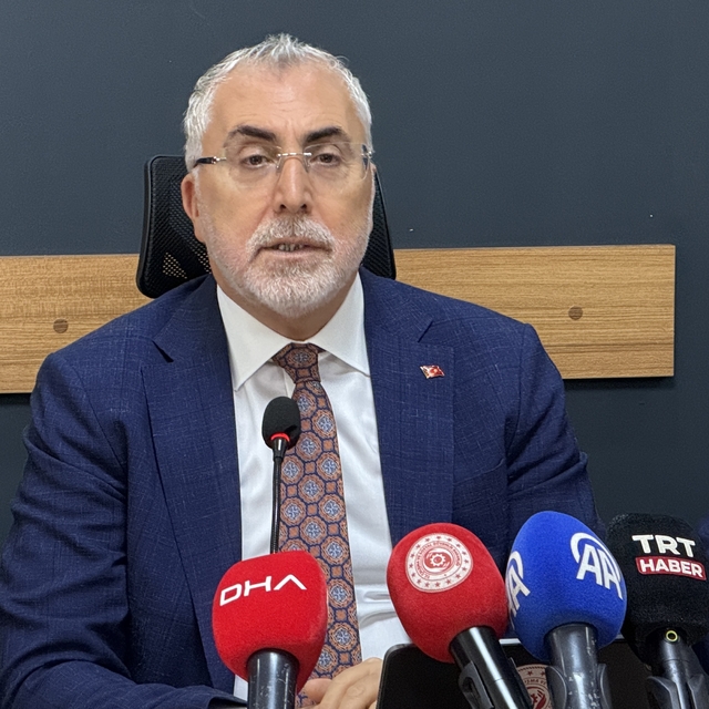 Bakan Işıkhan: Çalışma hayatını güçlendirecek politikaları kararlılıkla uyg...