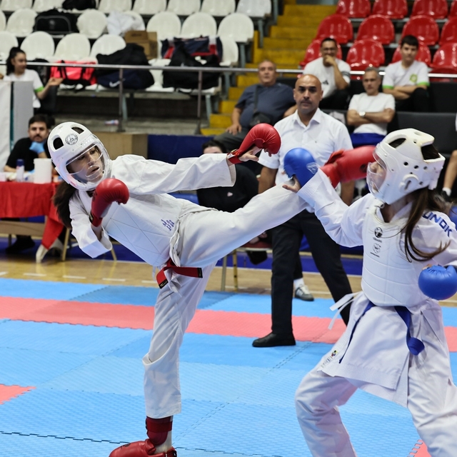 ANALİG'de karate heyecanı Manisa'da başladı