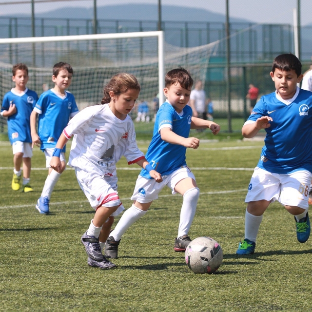 Bolu'da Mini Minikler Futbol Turnuvası heyecanı başladı