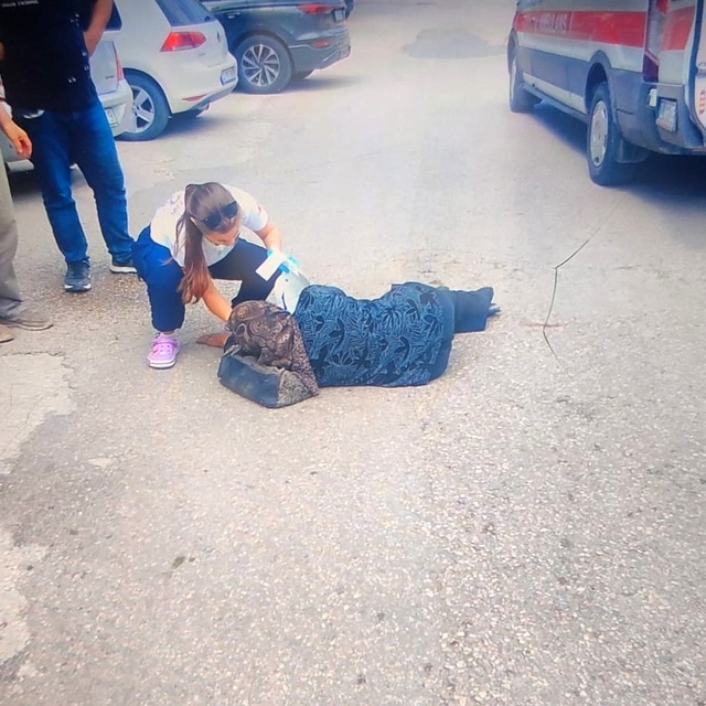 Keşan'da otomobilin çarptığı kadın hayatını kaybetti