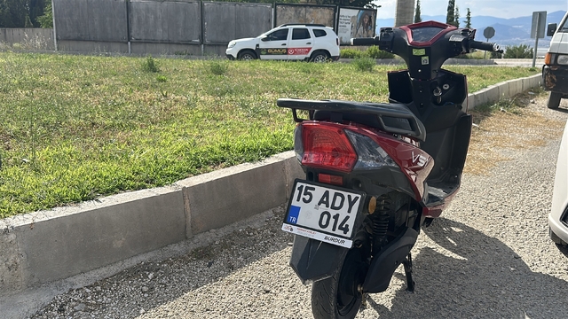 Kontrolden çıkan motosiklet devrildi, sürücü yaralandı