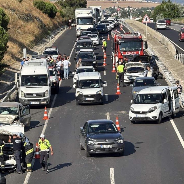 Tekirdağ'da 7 aracın karıştığı zincirleme kaza; 1 yaralı