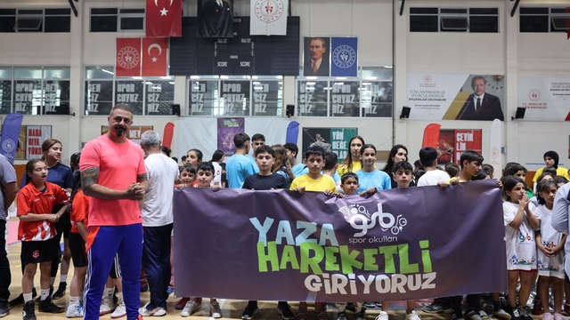 Iğdır'da yaz spor okulları coşkuyla başladı