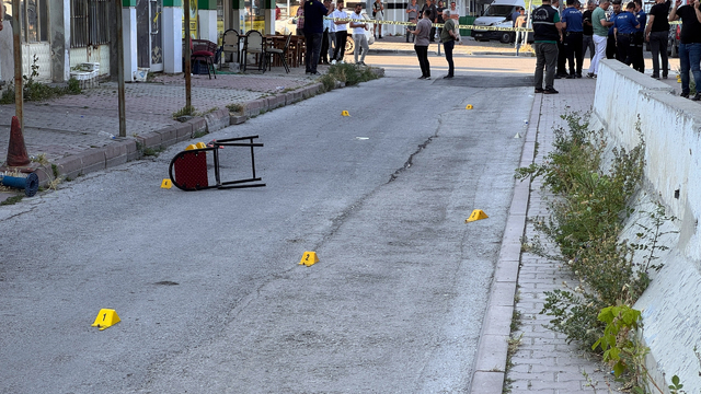 Niğde'de iki grup arasında silahlı kavga; 1'i ağır 4 yaralı