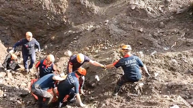 Eskişehir'deki define faciasında AFAD'ın zorlu operasyonu kamerada