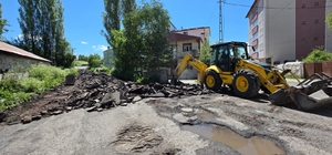 Bozulan Asfalt yollar baştan sona yenileniyor