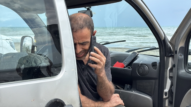Samsun'da denize giren 2 kişi, boğulma tehlikesi geçirdi