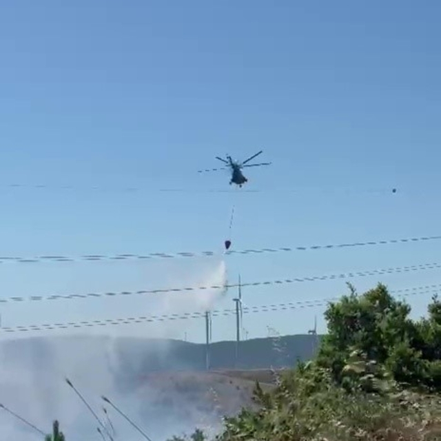Karacabey'de engebeli arazide yangın