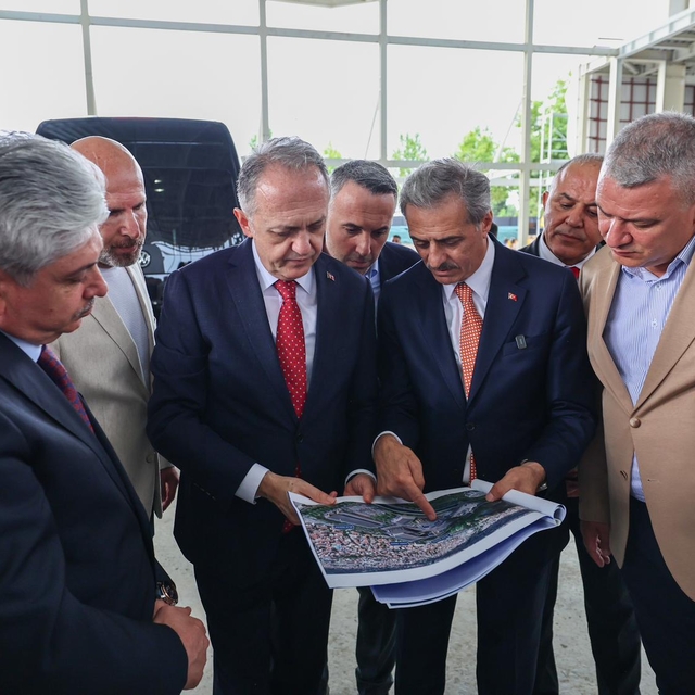 Bakan Yardımcısı Yazgı 'Recep Tayyip Erdoğan Kampüsü'nde incelemelerde bulu...
