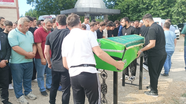 İznik Gölü'nde boğulan İsmail ile Bünyamin, çocukluk arkadaşıymış (2)