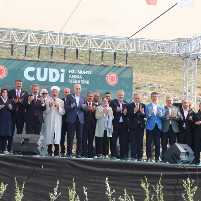 TBMM Başkanı Kurtulmuş: "Bu yaz ayları bitmeden de bu raporun gereği olan i...
