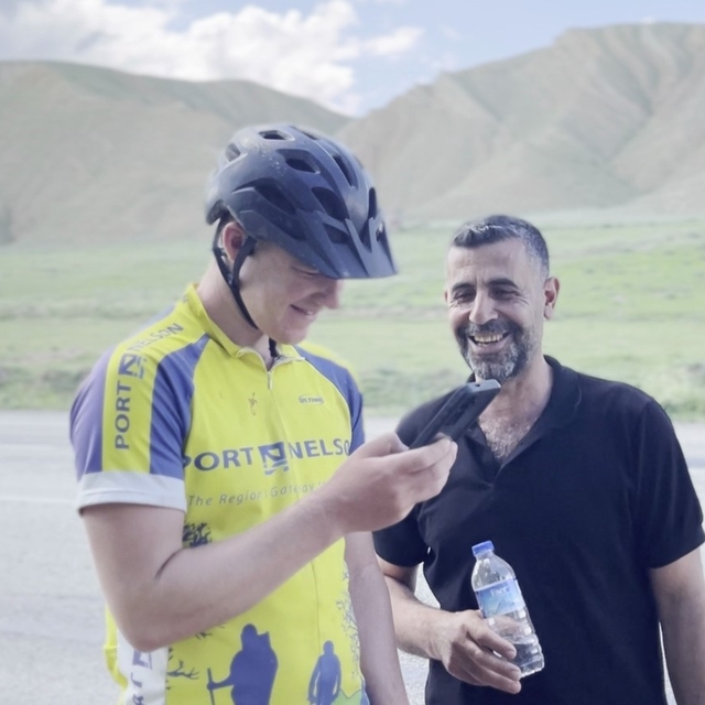 Dil engelini yapay zekayla çözdüler: Erzurum yolunda İngiliz turiste Şenkay...