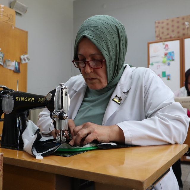Asırlık gelenek geleceğe ilmek ilmek işleniyor
Atalardan kalan sanat modern...