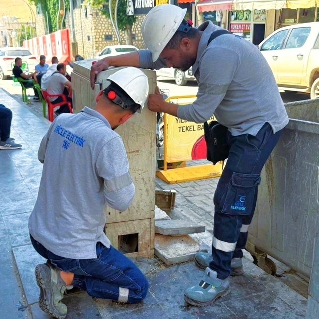 Mardin'de 2 bine yakın panoya yetkisiz müdahale
Dicle Elektrik, şebekeye ya...